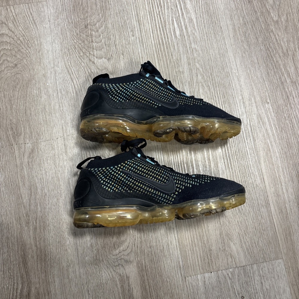 Size 9 - Nike Air VaporMax 2021 Flyknit Pollen Chlorine Blue